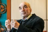 نظیر اصغر دادبه در این زمان اندک شمار است