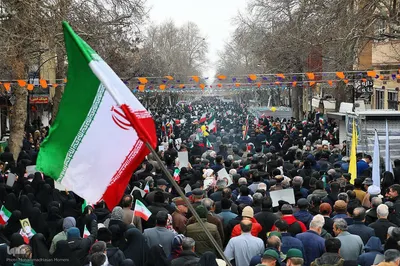 راهپیمایی یوم‌الله 22 بهمن در همدان