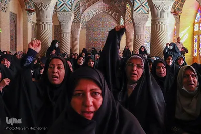 نشست تخصصی جامعه ی قرآنی استان فارس در مسجد نصیرالملک