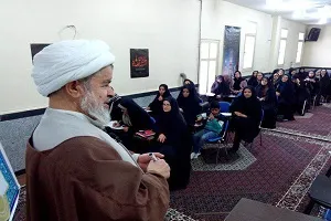 نشست فصلی اساتید قرآن با حضور حجت‌الاسلام راستگو در ملایر برگزار شد
