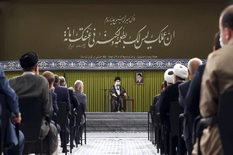 شاخص‌های نماینده و مجلس انقلابی؛ انقلابی ماندن مهمتر از انقلابی بودن است