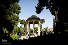 سر ارادت ما به خواجه اهل راز