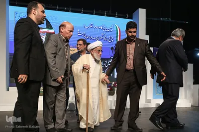 همایش تجلیل از یاوران چهملین سالگرد پیروزی انقلاب
