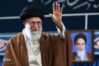 دیدار دانش‌آموزان و دانشجویان با رهبر انقلاب