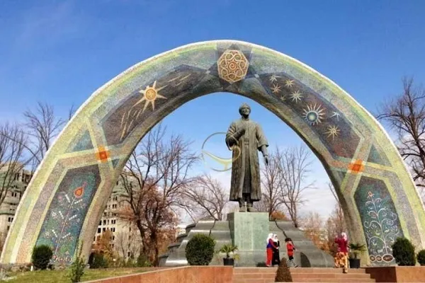 زبان بدیع شعر رودکی هیچگاه کهنه نمی‌شود