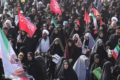 جلوه هایی از شکوه حضور مردم در تشییع با عظمت آقای شهید ایران در قم عکاس: احمدرضا مداح
