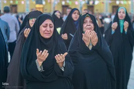 قرائت دعای توسل جهت سلامتی رئیس جمهور در حرم حضرت شاهچراغ (ع)