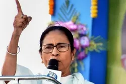 পশ্চিমবঙ্গ থেকে কাউকে তাড়িয়ে দিতে পারবে না বলে হুঁশিয়ারি দিলেন মমতা