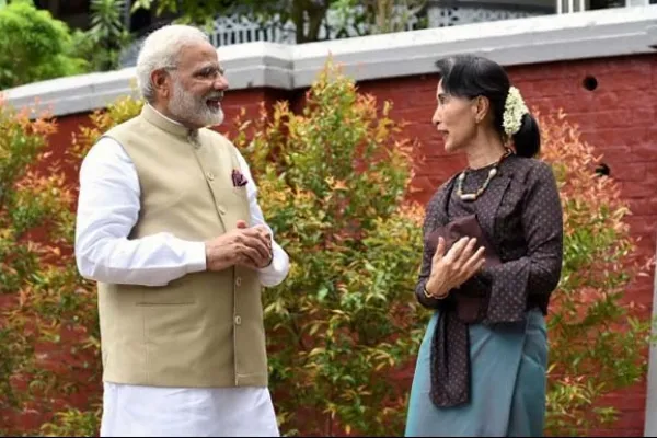 আইন মেনেই ৪০,০০০ রোহিঙ্গা মুসলিমকে ভারত থেকে বের করে দেওয়া হচ্ছে!