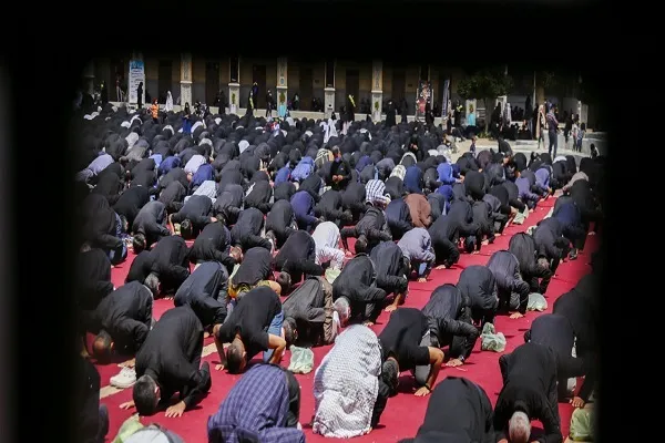 نماز جماعت ظهر عاشورا در قم اقامه می‌شود