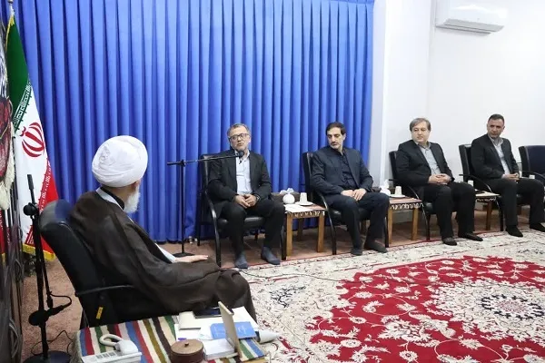 دیدار نماینده ولی فقیه در مازندران  با مدیرکل و معاونان  سازمان امور مالیاتی استان مازندران
