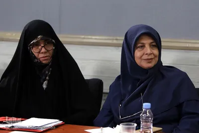 نشست بررسی «تحول جایگاه زنان در گام دوم انقلاب»