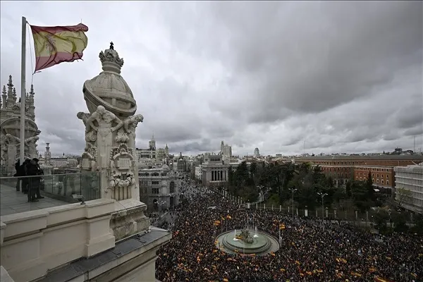 Les actions provocatrices des extrémistes anti musulmans en Espagne