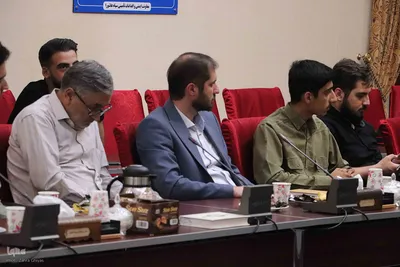 دیدار اعضای انجمن عکاسان آذربایجان شرقی با فرمانده سپاه عاشورا‎