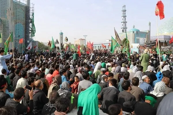 طالبانو  د افغانستان په مزارشریف کې پر عزادارۍ بندیز ولګاوۀ