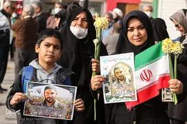 مراسم تشییع پیکر مطهر روحانی شهید مدافع امنیت در شیراز