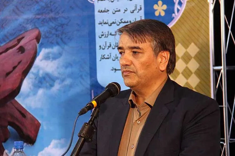 انس با قرآن در جوانی عقلانی‌ترین روش برای رستگاری است
