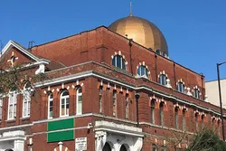 London Mosque Becomes the UK’s First to Accept Cryptocurrency  