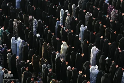 نماز عید سعید فطر در حرم مطهر امیرالمومنین حضرت علی (ع) در نجف اشرف