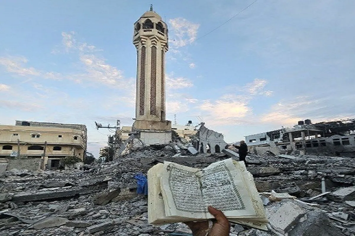 Warga Gaza Mengungkapkan Rasa Muaknya terhadap Penyalahgunaan Alquran yang Dilakukan oleh Rezim Zionis/  Pesan Hamas kepada Masyarakat Merdeka di dunia
