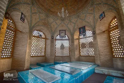 نمای داخلی تکیه کازرونی