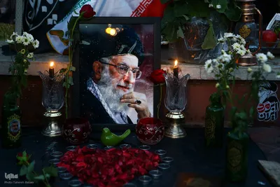 تحویل سال نو در میدان انقلاب تهران
