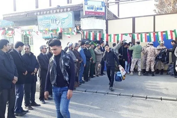 اعزام 220 نفر از دانش‌آموزان کردستانی به مشهد شهدای جنوب