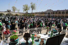 تحویل سال نو در شاهچراغ (ع)