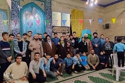 اعتکاف جوانان ملایر در مساجد در مراسم معنوی اعتکاف‎‎