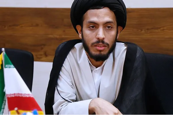 جایگاه شعر حوزه با نقطه مطلوب فاصله دارد/ مقام معظم رهبری بزرگترین حامی شعر هستند