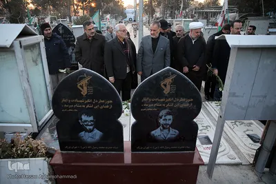 ادای احترام کاروان قرآنی انقلاب به شهدای ۸ سال دفاع مقدس و انقلاب