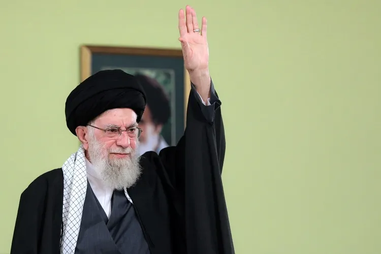 وظایف مردم و قوای سه‌گانه برای تحقق شعار سال
