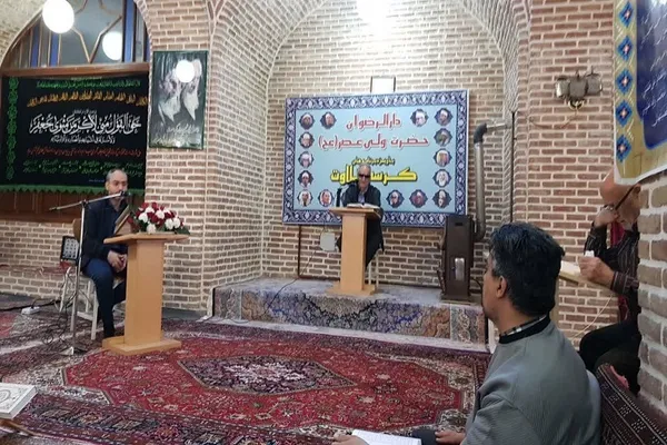 کرسی تلاوت مسجد استاد شاگرد تبریز