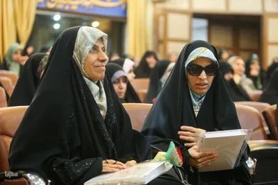 تجلیل از مادر دختران حافظ کل در مؤسسه مهد قرآن