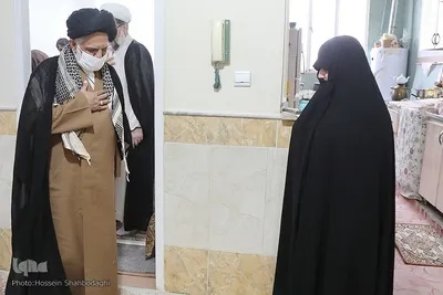 دیدار اعضای کنگره شهدای روحانی با خانواده شهید تقوی