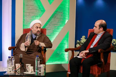 نشست شناسایی ظرفیت‌های فضای مجازی در انجام فعالیت‌های قرآنی