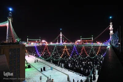مسجد مقدس جمکران در شب نیمه شعبان