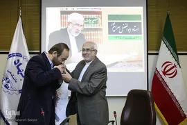 نشست ظهر دلنشین استاد ابوالفضل بهرام‌پور
