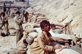گل‌خاک شهیدان؛ رزمندگان نوجوان جبهه های حق علیه باطل