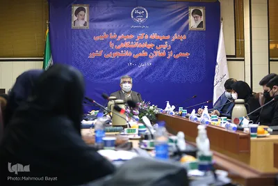 دیدار صمیمانه رئیس جهاد دانشگاهی با جمعی از فعالان علمی دانشجویی کشور