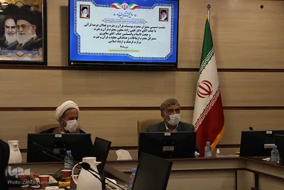 نشست صمیمی معاون قرآن وزیر فرهنگ و ارشاد اسلامی با فعالان قرآنی