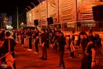 حضور امام جمعه ماکو در جمع عزاداران و اهدای چفیه به آنها‎