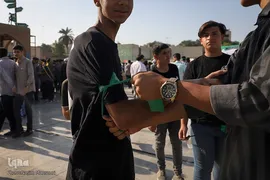 تشییع شهید گمنام با حضور دانش‌آموزان در اهواز