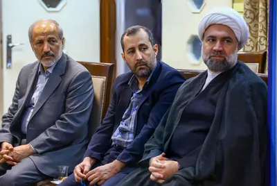 دیدار اعضای مجمع عالی حکمت اسلامی با امام جمعه تبریز