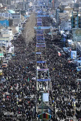 حماسه یوم الله ۲۲ بهمن از نمای برج آزادی