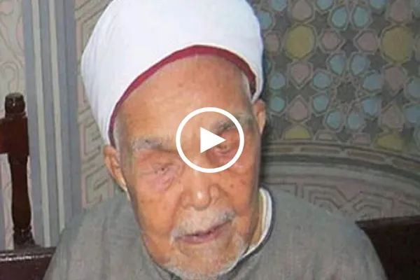 شاهد..محفظ مصري يتلو القرآن قبل لحظات من وفاته بكورونا