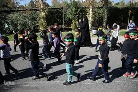 پیاده روی جاماندگان نونهال اربعین حسینی در دانشگاه امام صادق(ع)