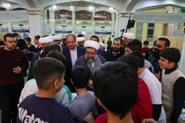 مراسم معنوی اعتکاف دانش آموزی در مصلی تبریز