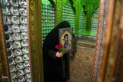 آئین غبارروبی و عطر افشانی حرم شاهچراغ(ع)