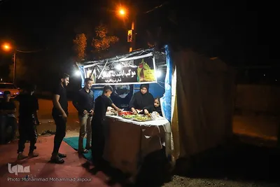 خدمت‌رسانی شبانه‌روزی مواکب حسینی به زوار در چذابه